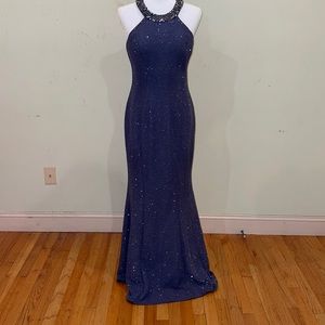 Night way bluish gray evening gown size 10 form fitted with a touch of sparkle.